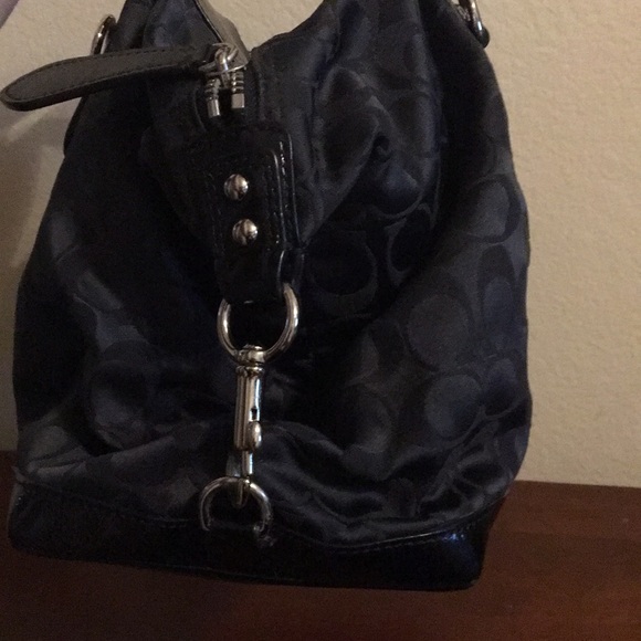 Coach bag, with shoulder strap - Picture 3 of 4